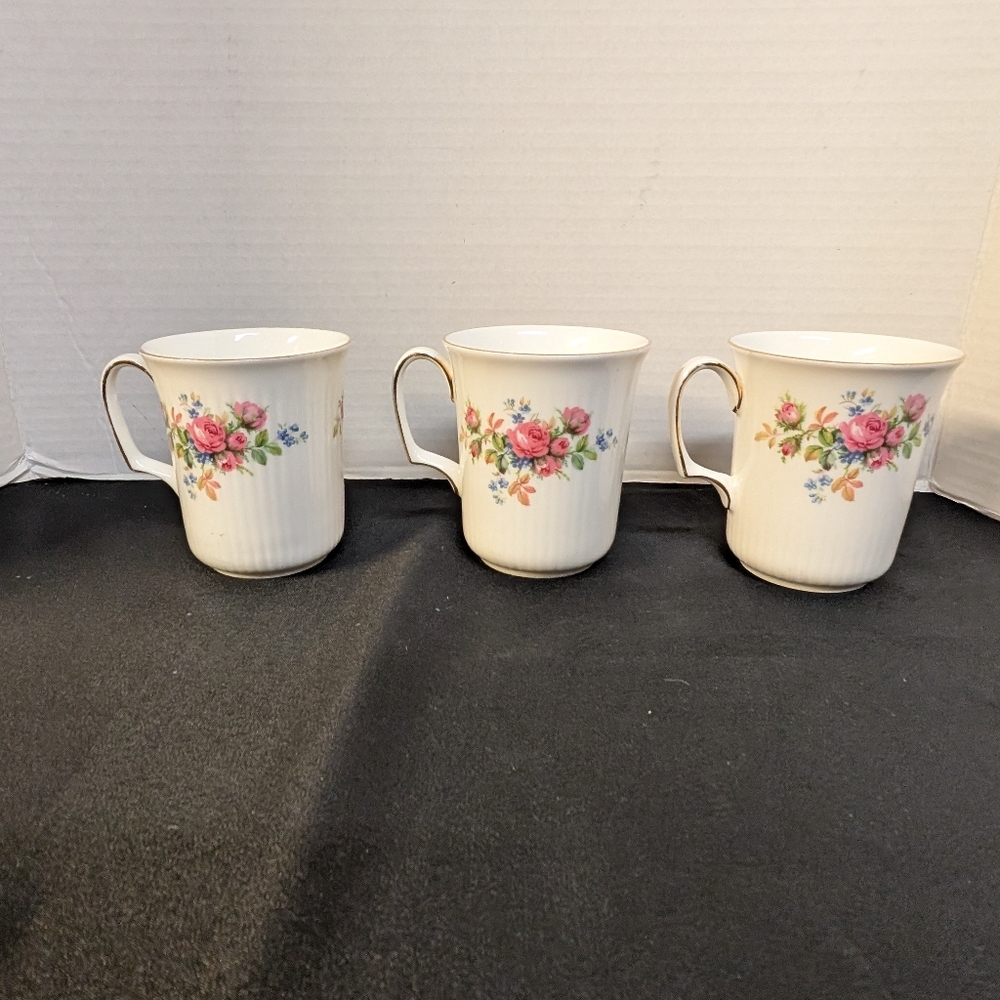 Royal Albert Moss Rose Bone China England Coffee Tea Mugs Cups set, lot of 3 - Picture 12 of 16